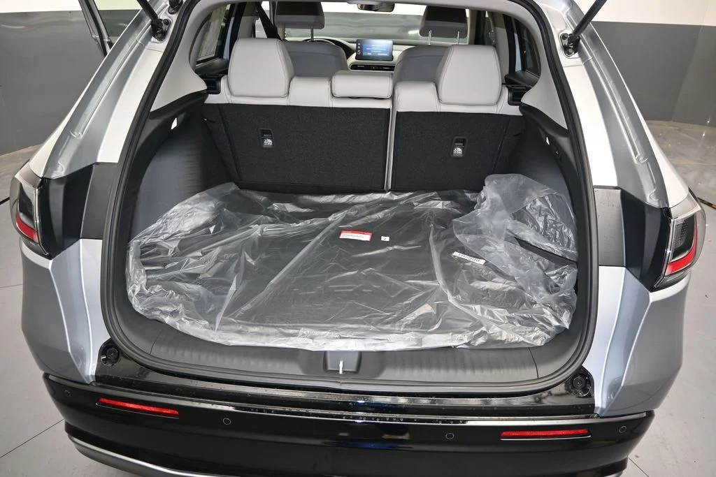 New 2027 Solar Silver Metallic Honda EX-L image 10
