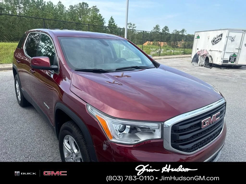 Used 2017 CRIMSON RED TINTCOAT GMC SLE image 4