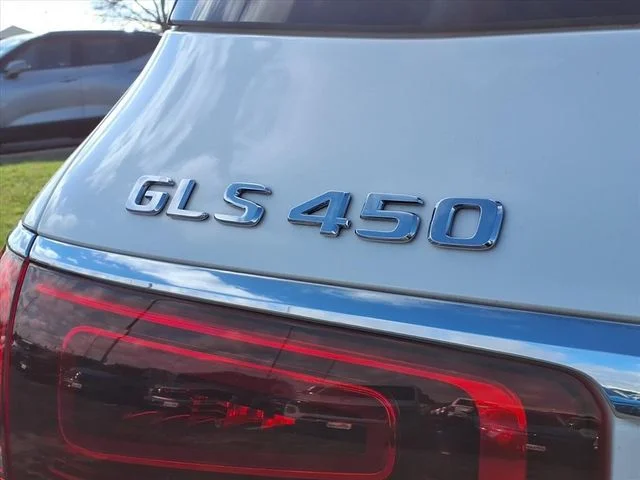 Used 2022 White Mercedes-Benz GLS 450 image 26