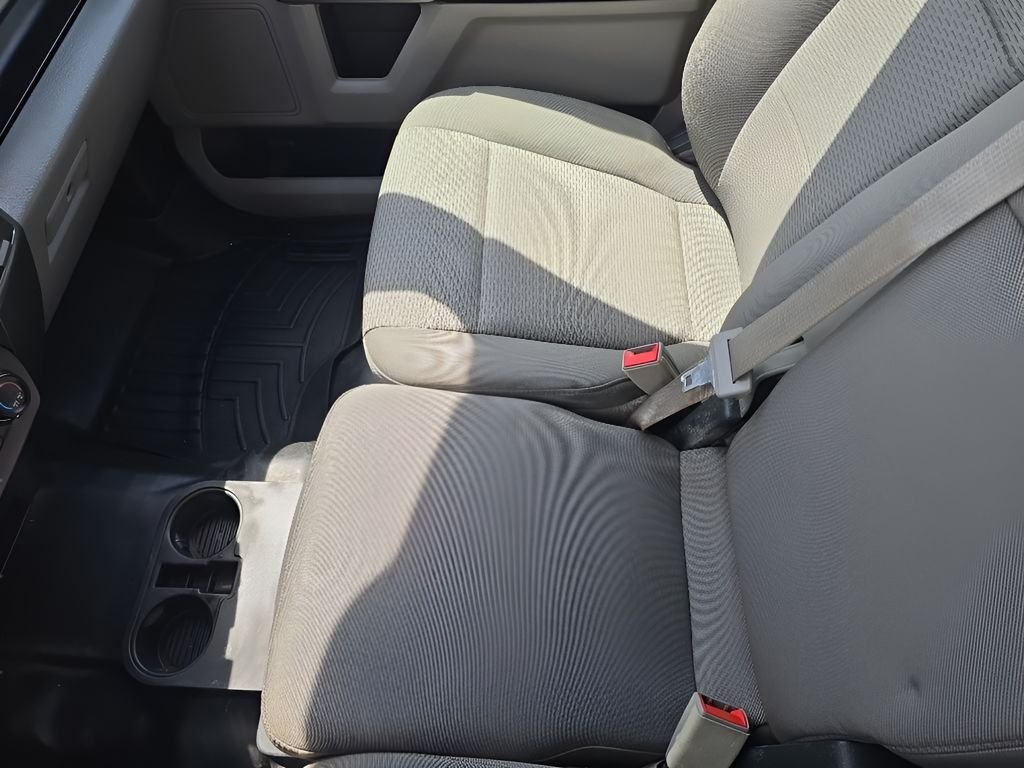 Used 2019 White Ford  image 24