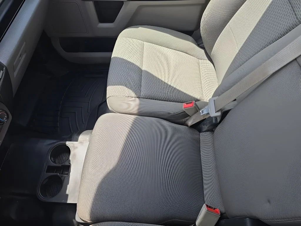 Used 2019 White Ford  image 24