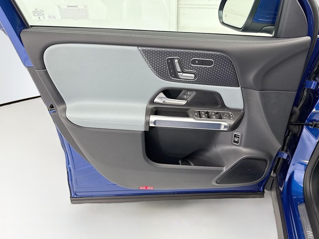 New 2026 Starling Blue Metallic Mercedes-Benz GLB 250 image 23
