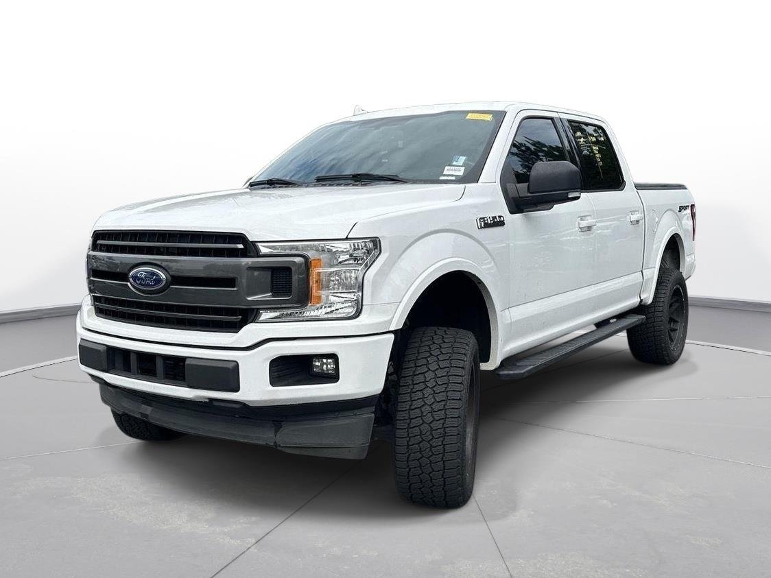 Used 2018 Oxford White Ford XLT image 2