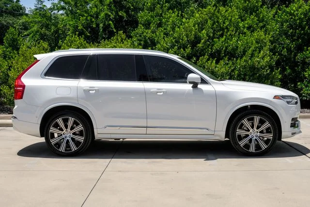 Used 2024 Crystal White Volvo Ultimate image 8