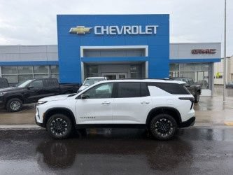 Used 2024 Iridescent Pearl Tricoat Chevrolet Z71 image 1
