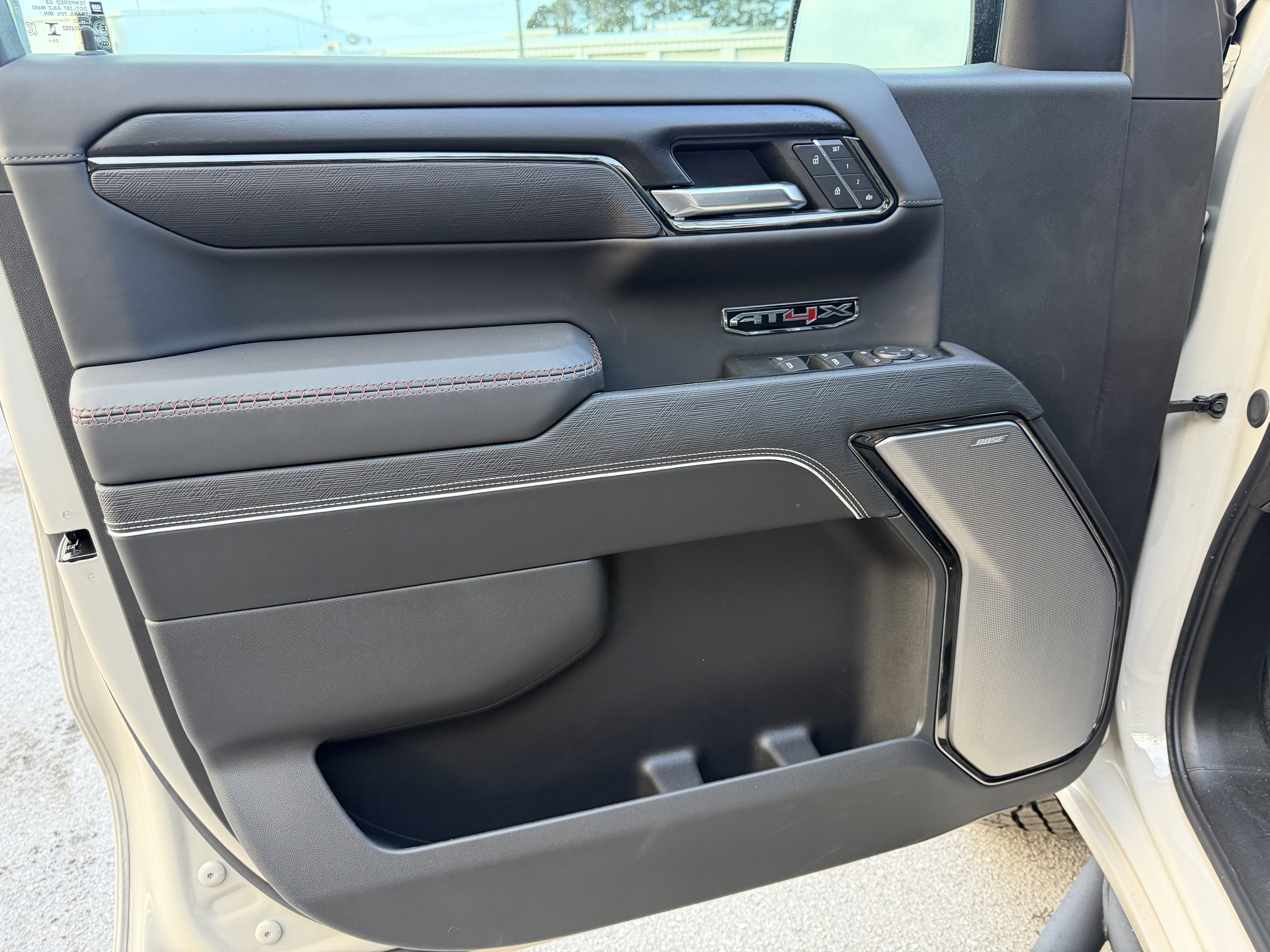 2026 GMC Sierra 1500 AT4X - Photo 11