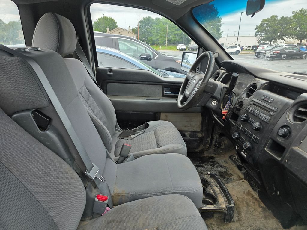 Used 2013 Oxford White Ford XL image 5