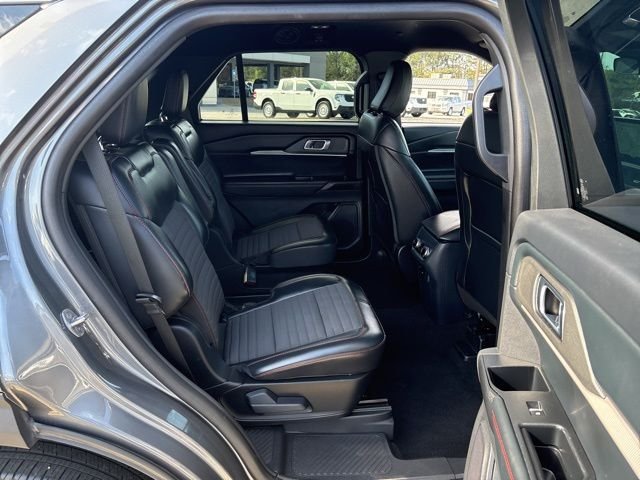 Used 2025 Gray Ford ST-Line image 24