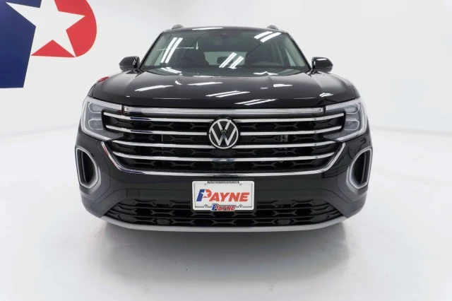 New 2026 Deep Black Pearl Volkswagen 2.0T SE w/Technology image 2