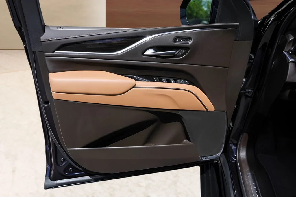 Used 2023 Blue Cadillac Premium Luxury image 23