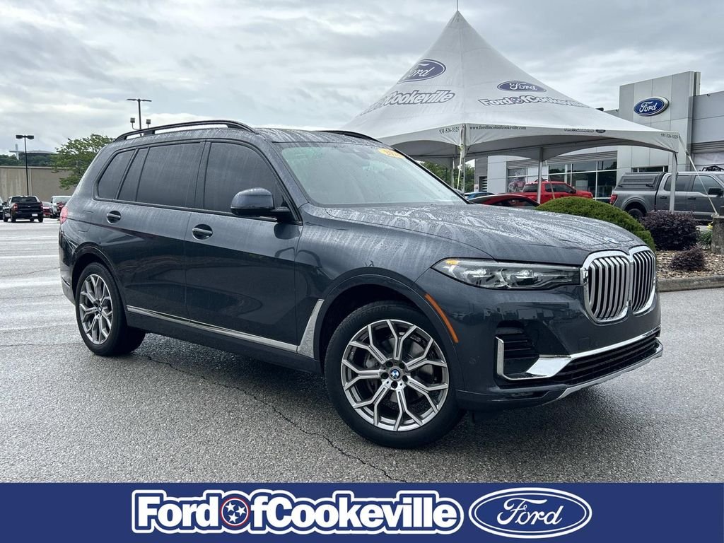 2021 BMW X7 xDrive40i's photo
