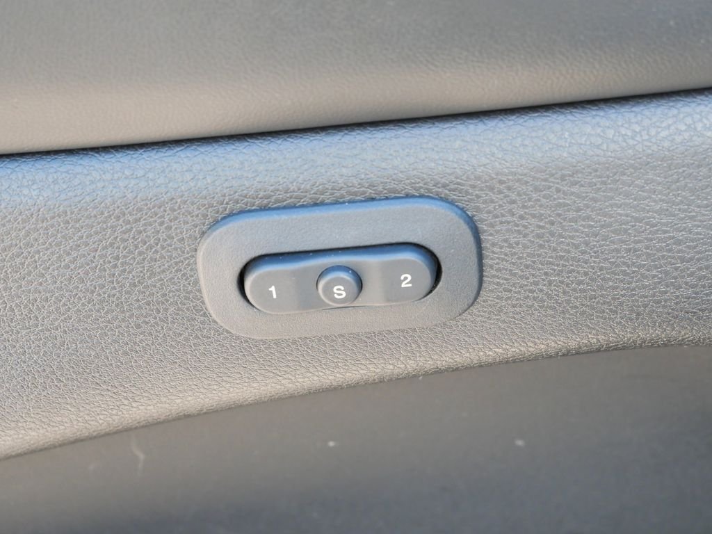Certified Used 2021 White Jeep Limited image 16