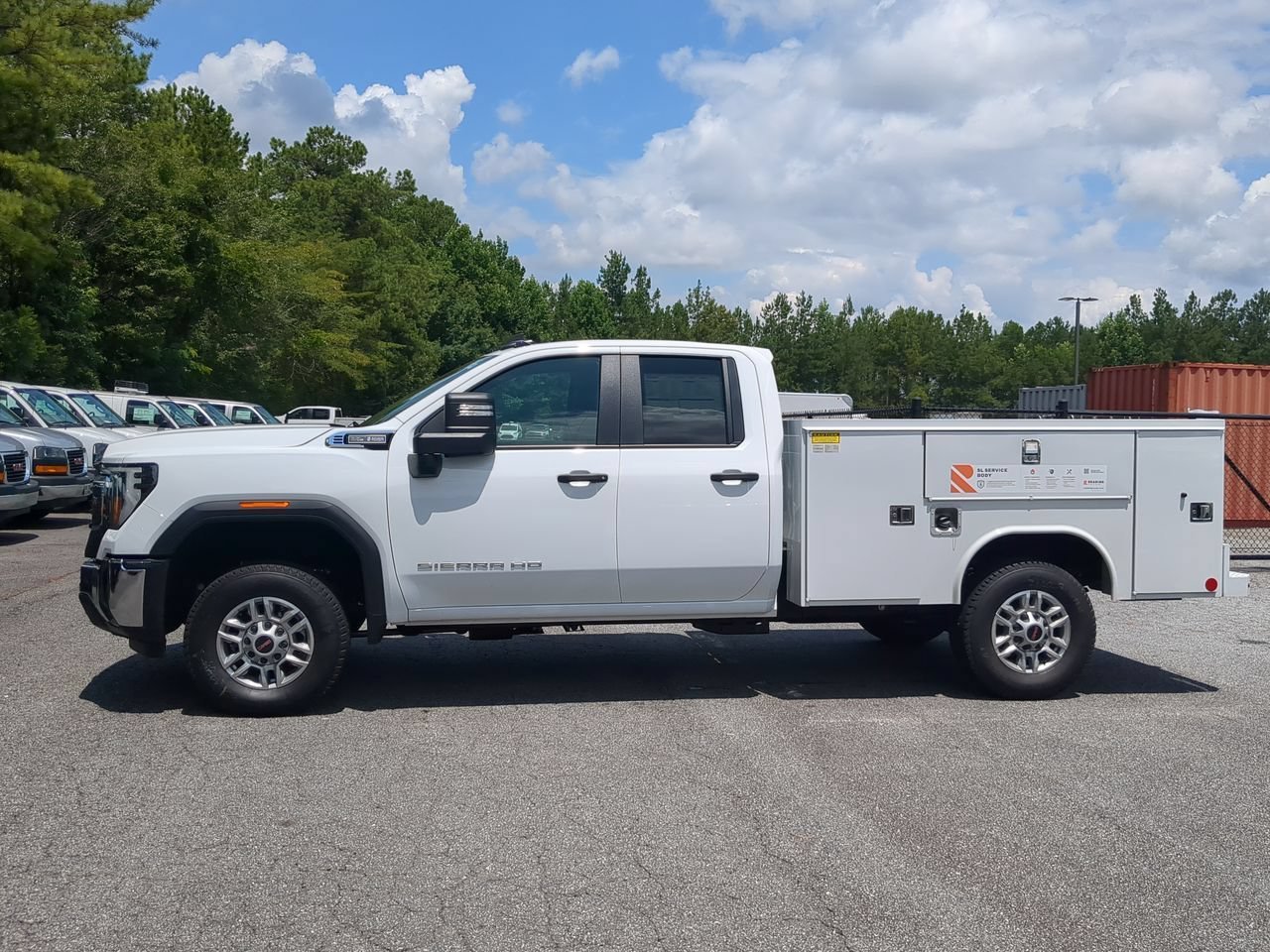New 2026 Summit White GMC Pro image 5