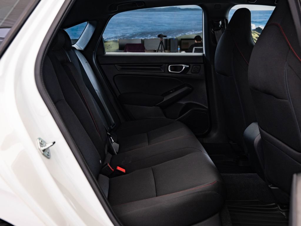 Used 2023 Platinum White Pearl Honda Si image 40