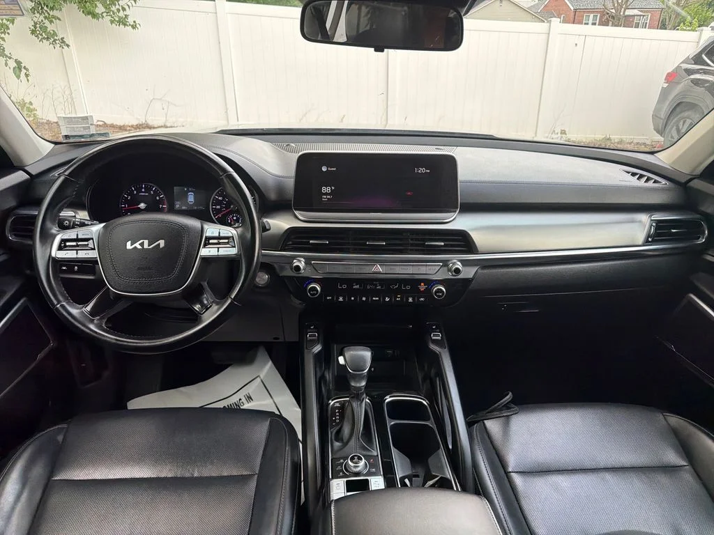 Used 2022 Gray Kia S image 25