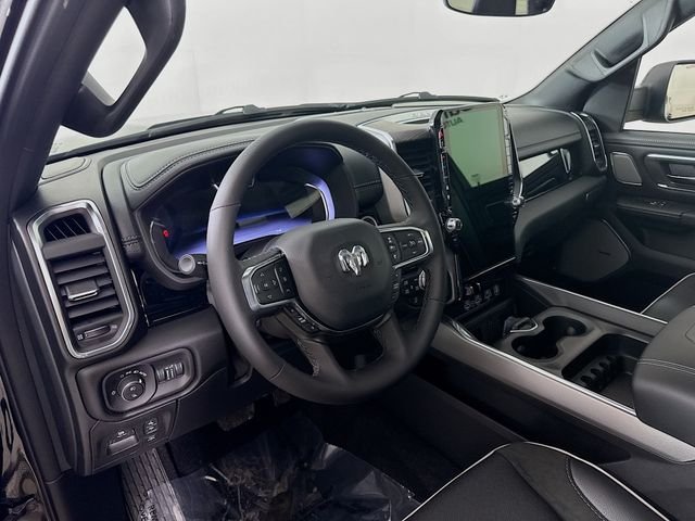 New 2026 Diamond Black Crystal Pearl-Coat Exterior Paint RAM Laramie image 9