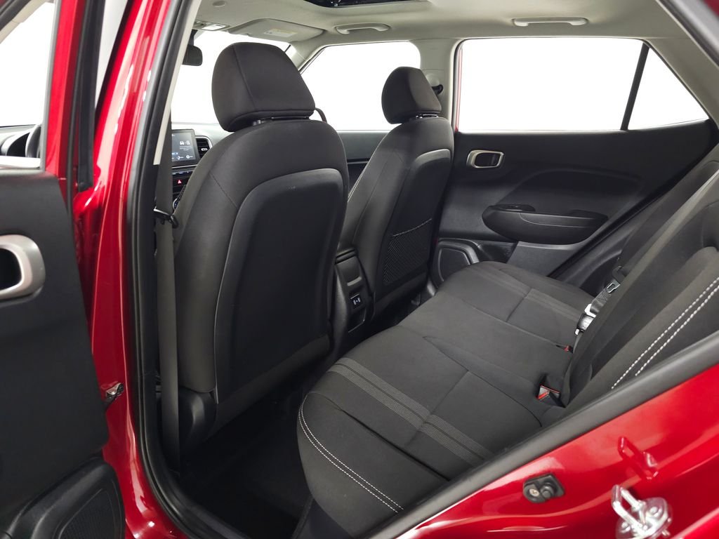 2025 Hyundai Venue SEL - Photo 27