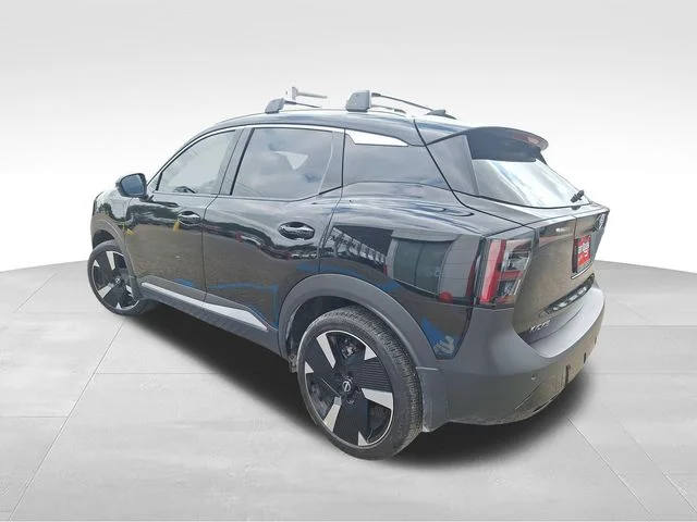 Certified Used 2025 Black Nissan SR image 5