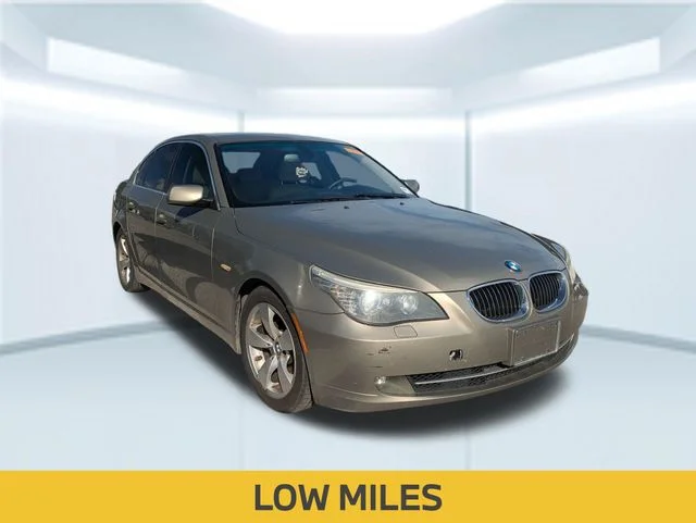 Used 2008 Silver BMW 528i image 4