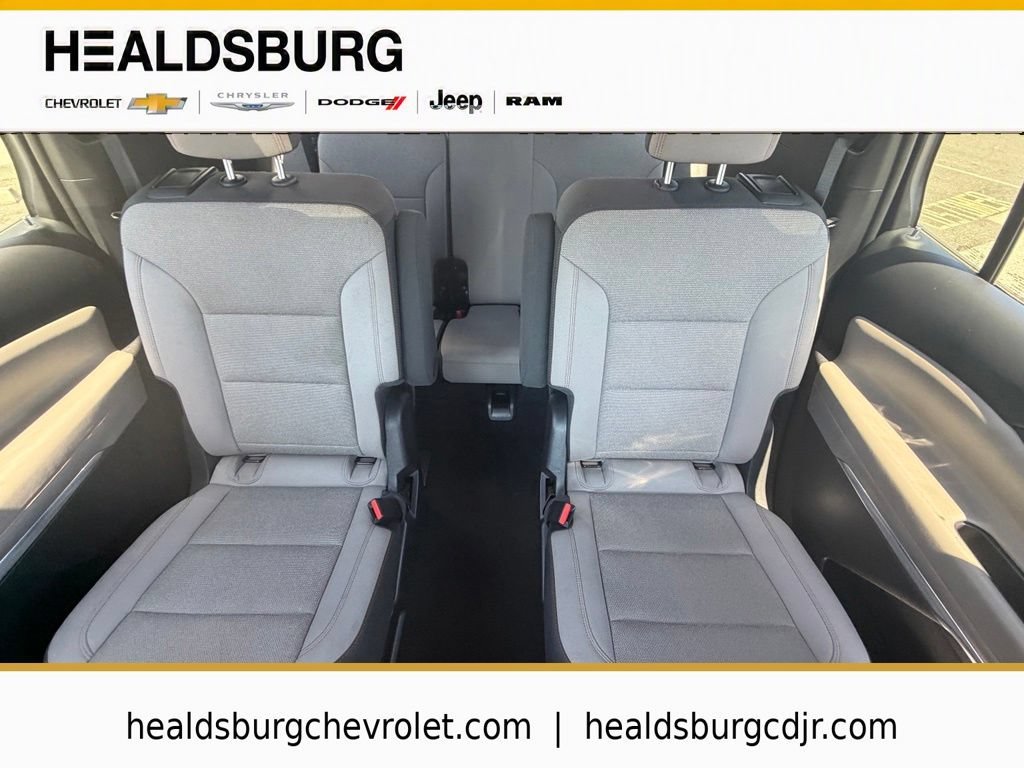 2025 Chevrolet Traverse LT - Photo 13