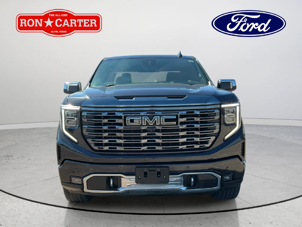 Used 2023 Silver GMC Denali Ultimate image 2