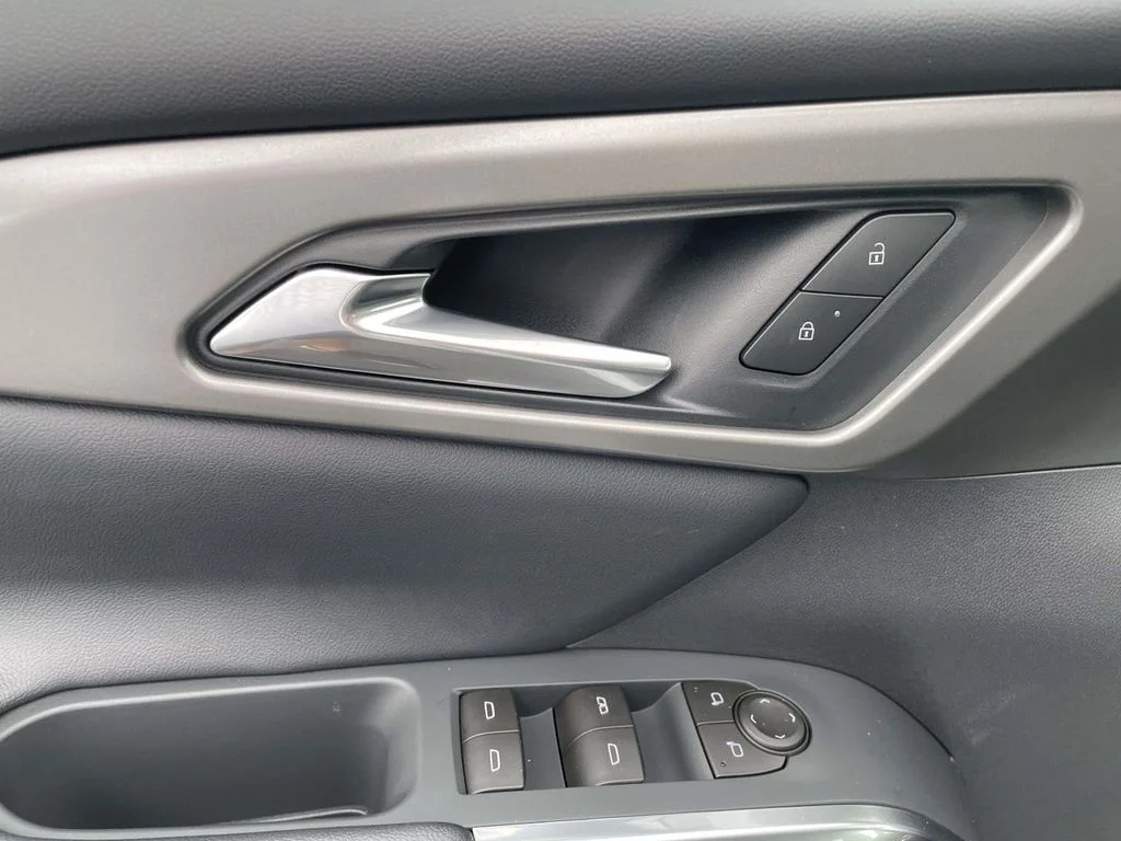 2026 Chevrolet Traverse LT - Photo 19