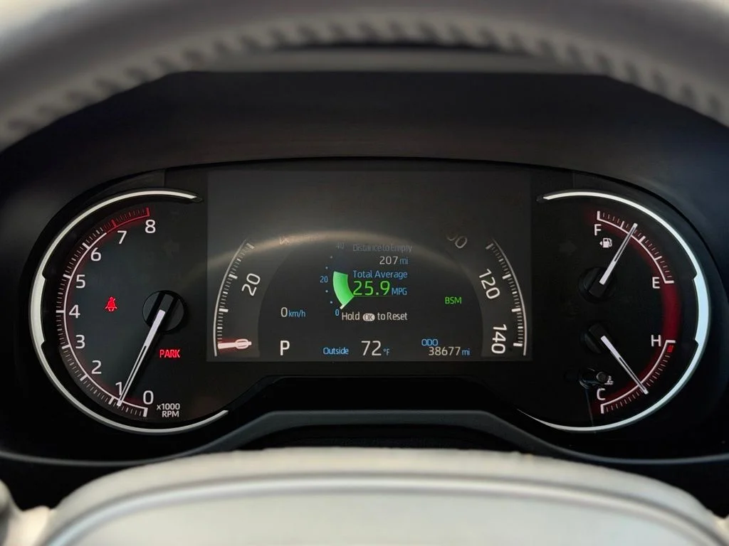 Used 2023 White Toyota XLE image 14