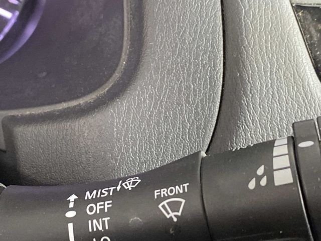 Used 2014 Gray Nissan SV image 18