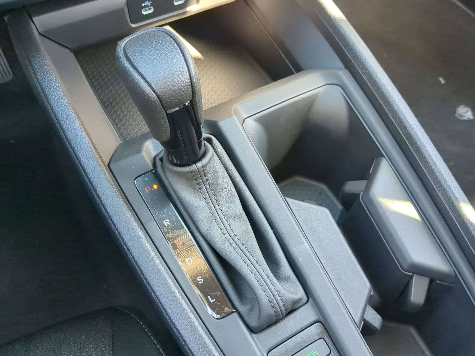 2025 Honda Accord SE - Photo 26