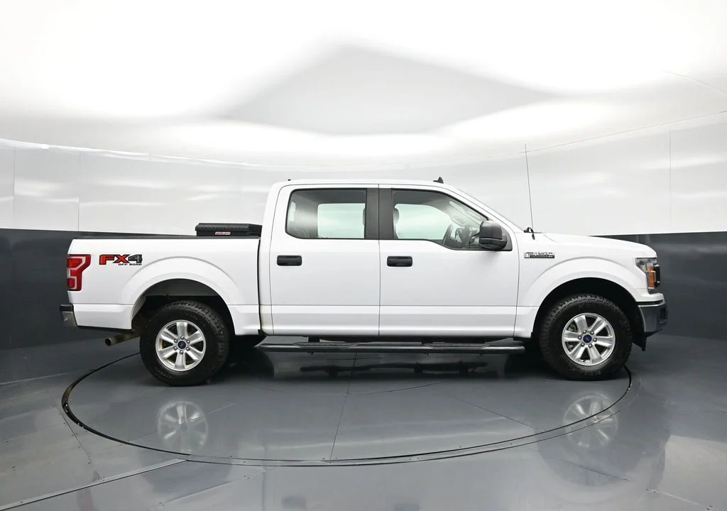 Used 2020 White Ford XL image 20
