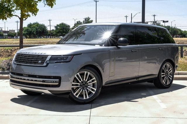 New 2026 Gray Land Rover SE image 2