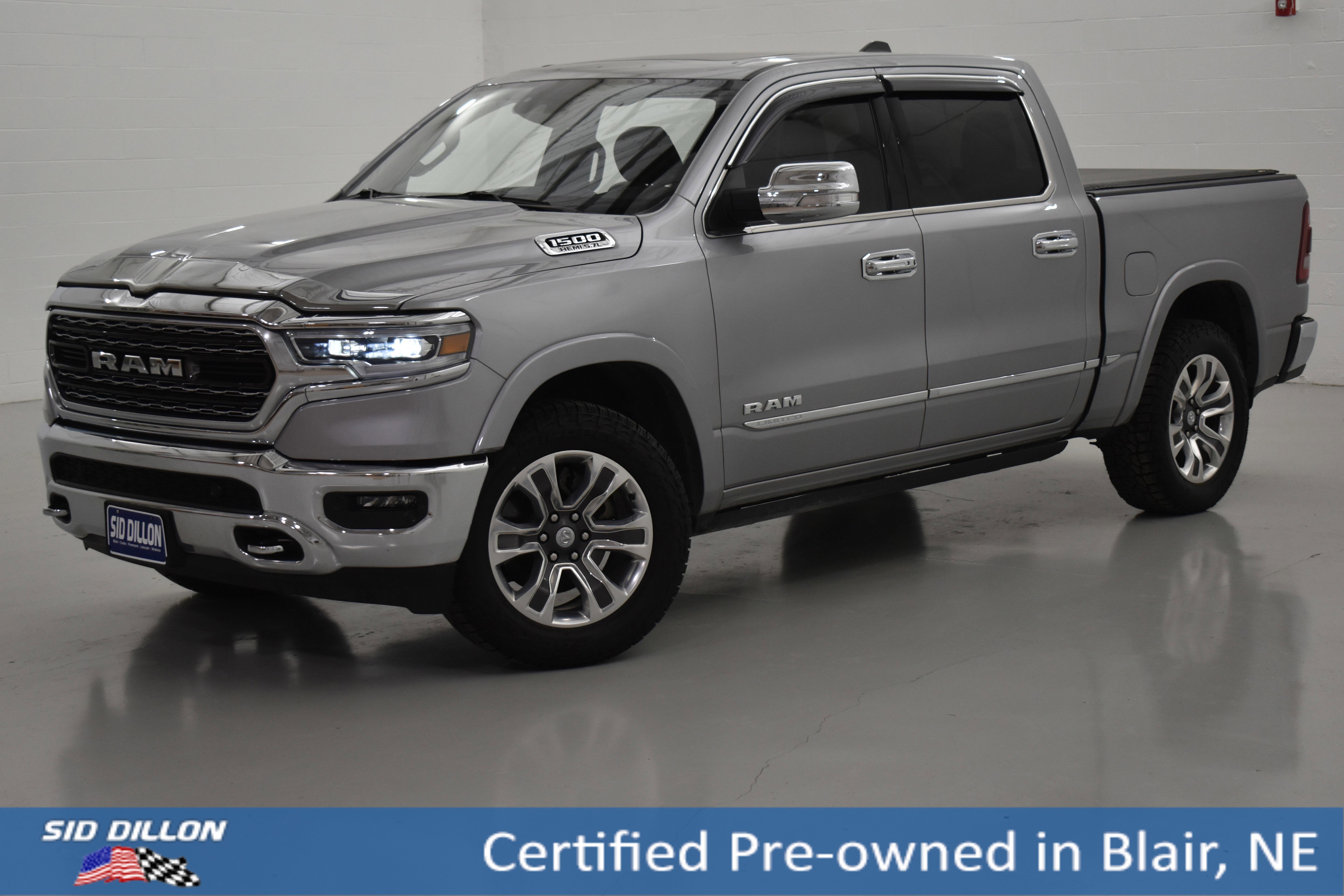 2022 RAM 1500 Limited 4x4 Crew Cab 5'7's photo