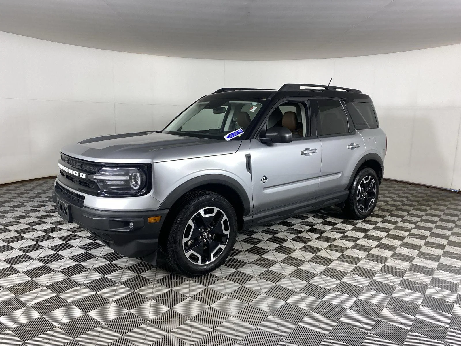 Used 2021 Iconic Silver Ford Outer Banks image 7