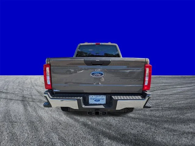 New 2026 Gray Ford XLT image 5