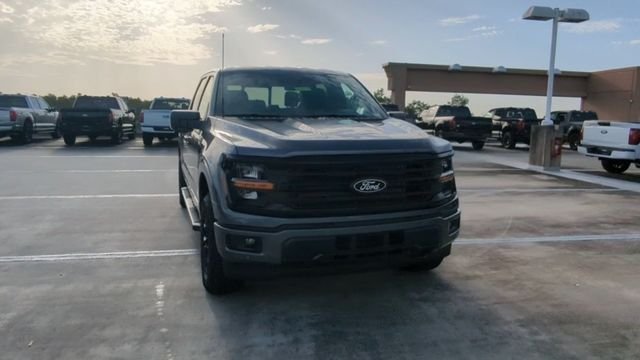 New 2026 Carbonized Gray Metallic Ford XLT image 71
