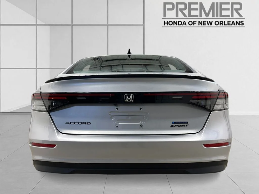 New 2026 Solar Silver Metallic Honda Sport Hybrid image 4