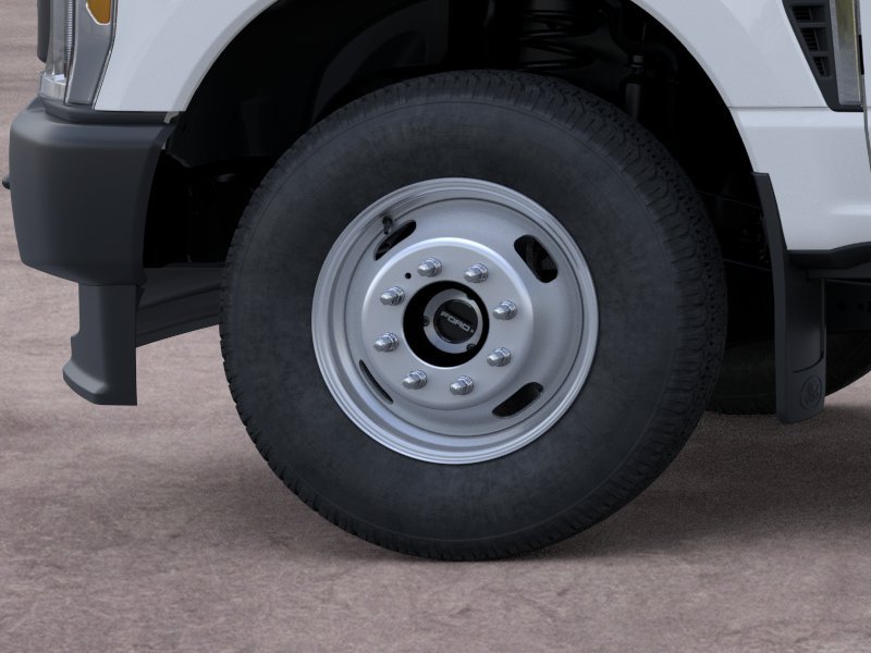New 2026 Oxford White Ford F-350® XL image 19