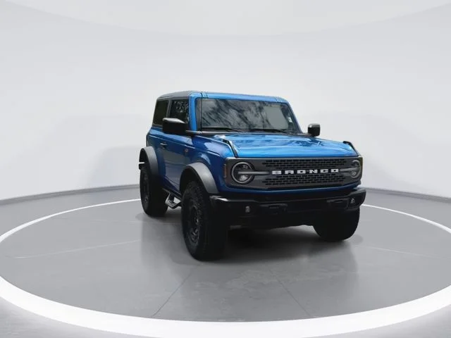 Used 2026 Blue Ford Badlands image 3