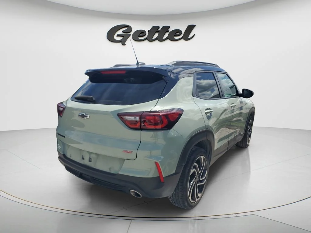 Used 2024 Cacti Green Chevrolet RS image 3