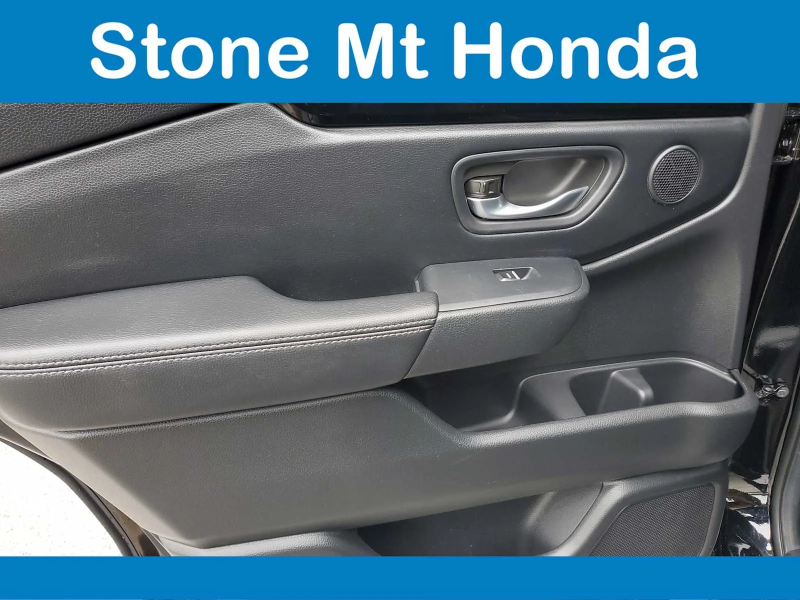 Used 2025 Crystal Black Pearl Honda EX-L image 13