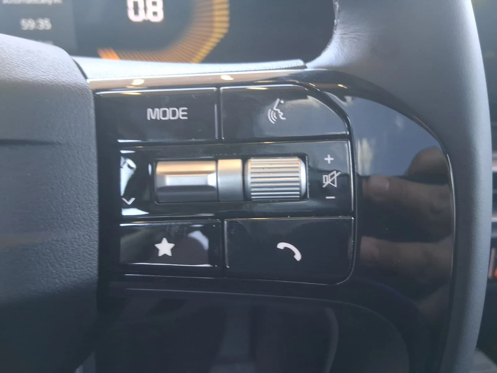 New 2026 White Kia S image 13