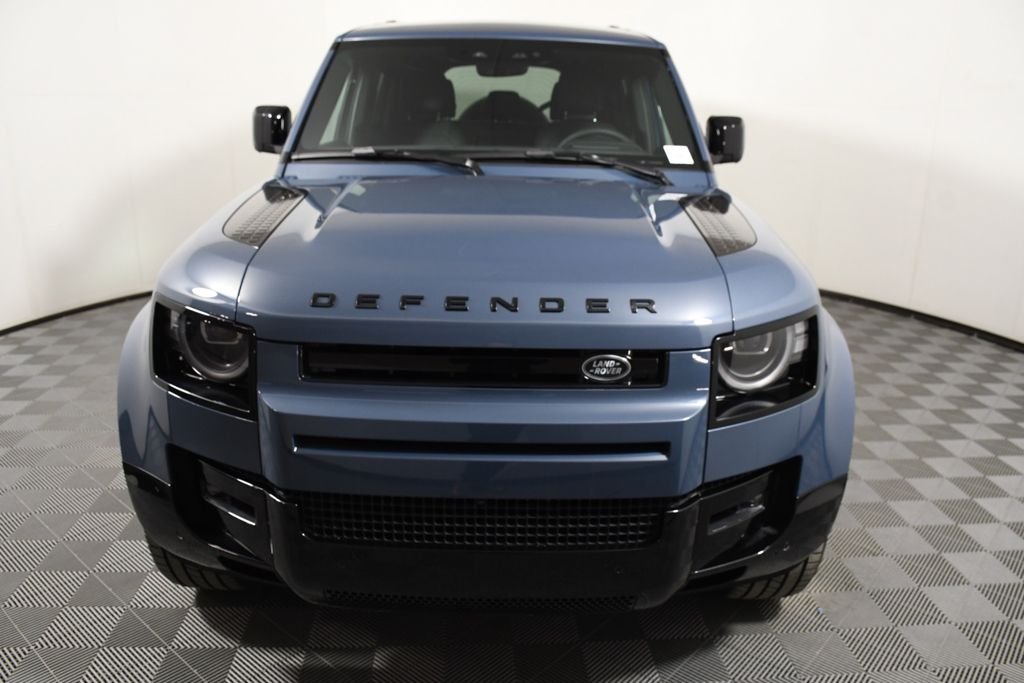 2026 Land Rover Defender X-Dynamic SE - Photo 10