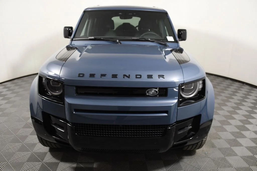 New 2026 Tasman Blue Land Rover X-Dynamic SE image 10