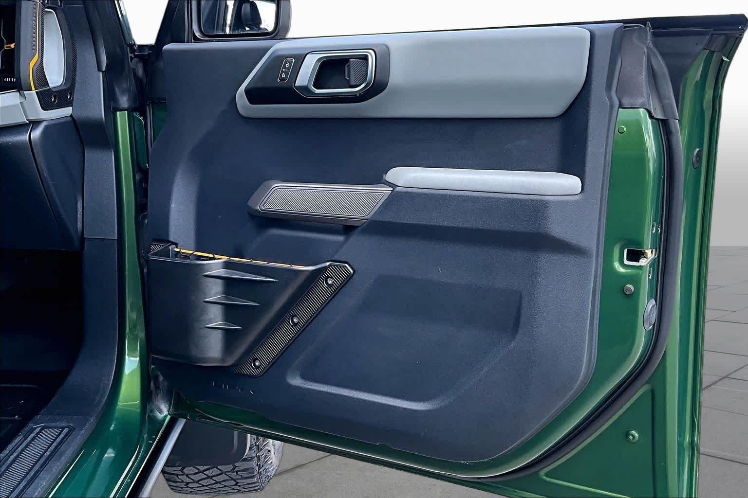 Used 2022 Eruption Green Metallic Ford Badlands image 23