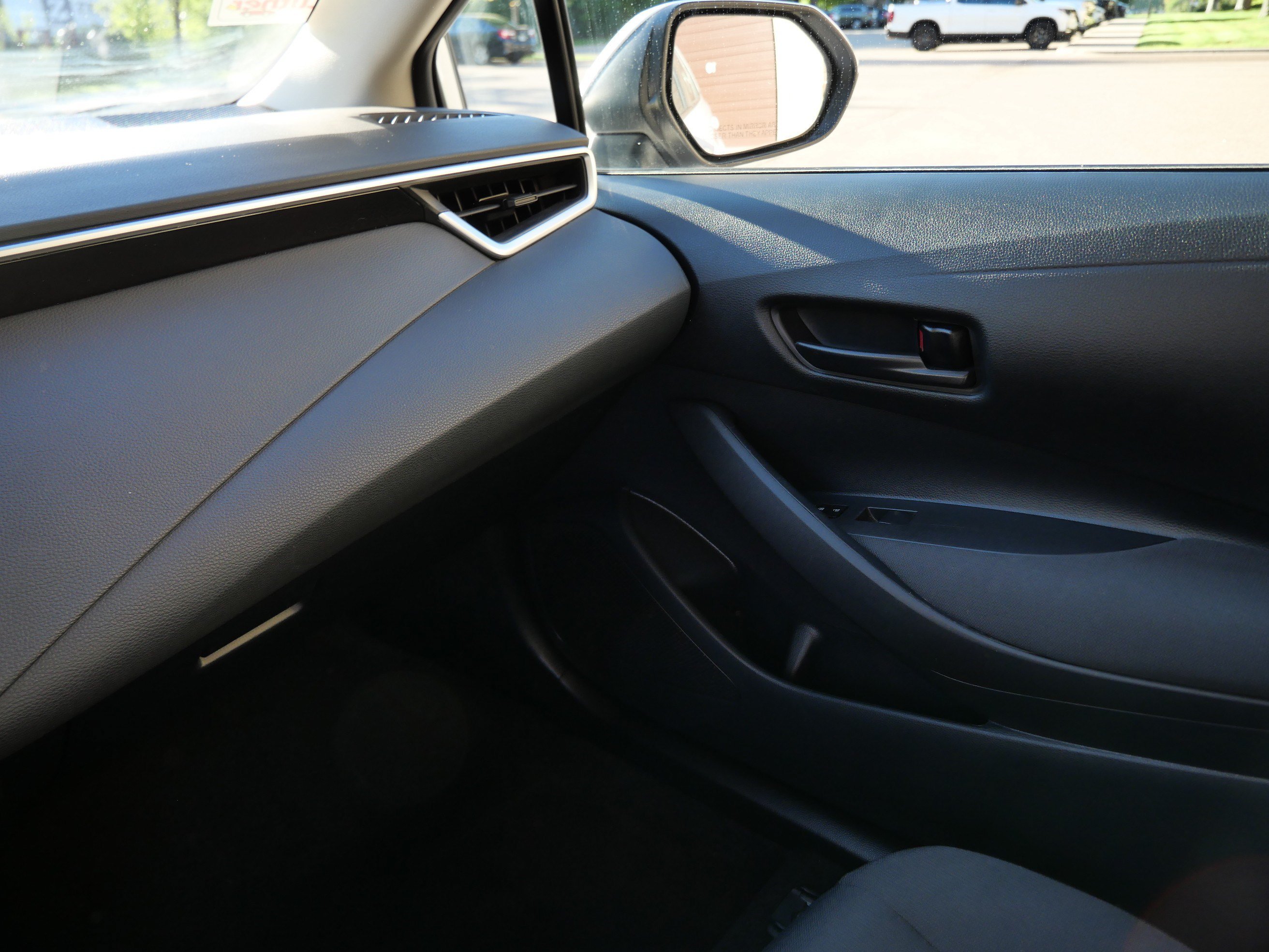 Certified Used 2024 Ice Cap Toyota LE image 32