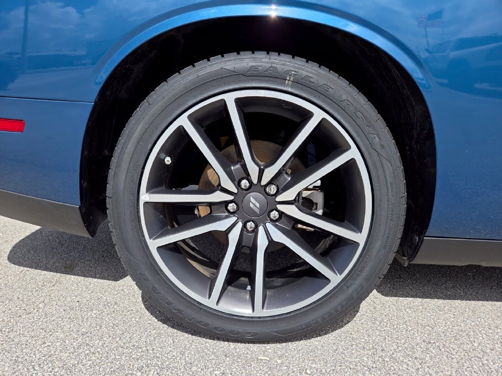 Certified Used 2023 Frostbite Dodge R/T image 22