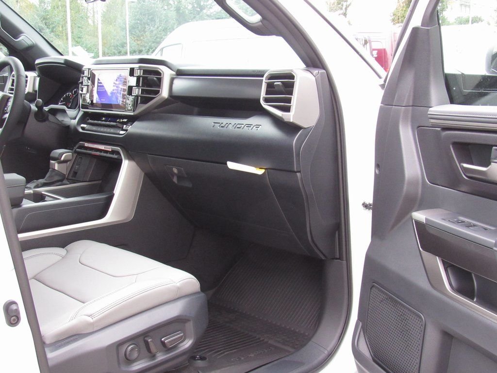 2026 Toyota Tundra SR5 - Photo 22