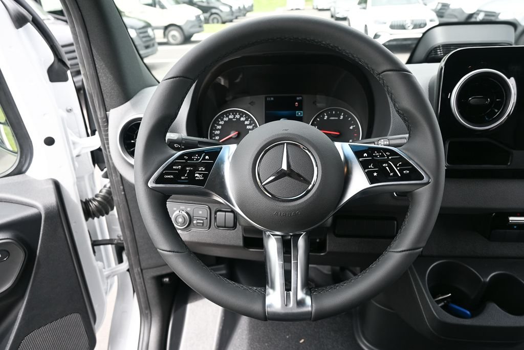 New 2026 Arctic White Mercedes-Benz  image 2