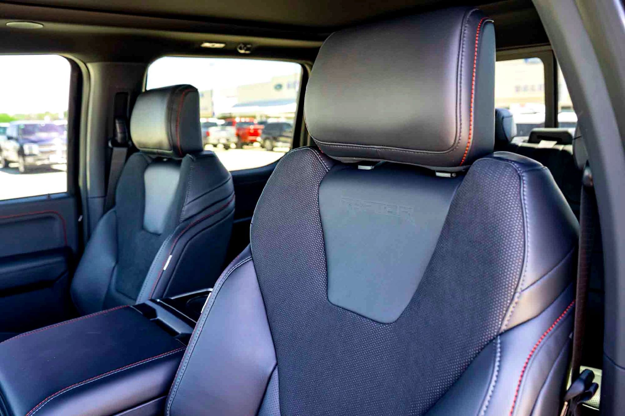 New 2025 Agate Black Metallic Ford Raptor image 9
