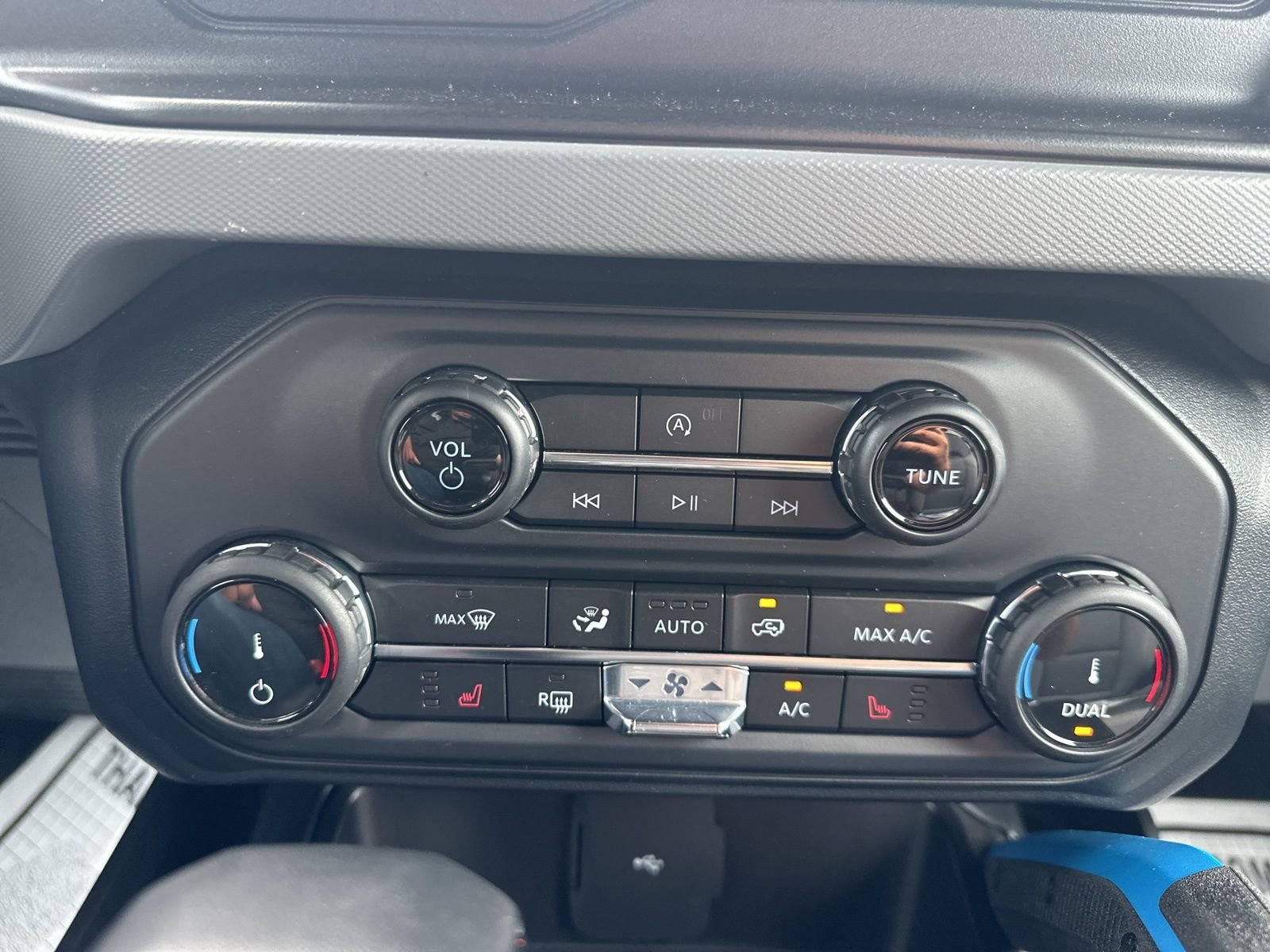 2022 Ford Bronco 4-Door Black Diamond - Photo 28